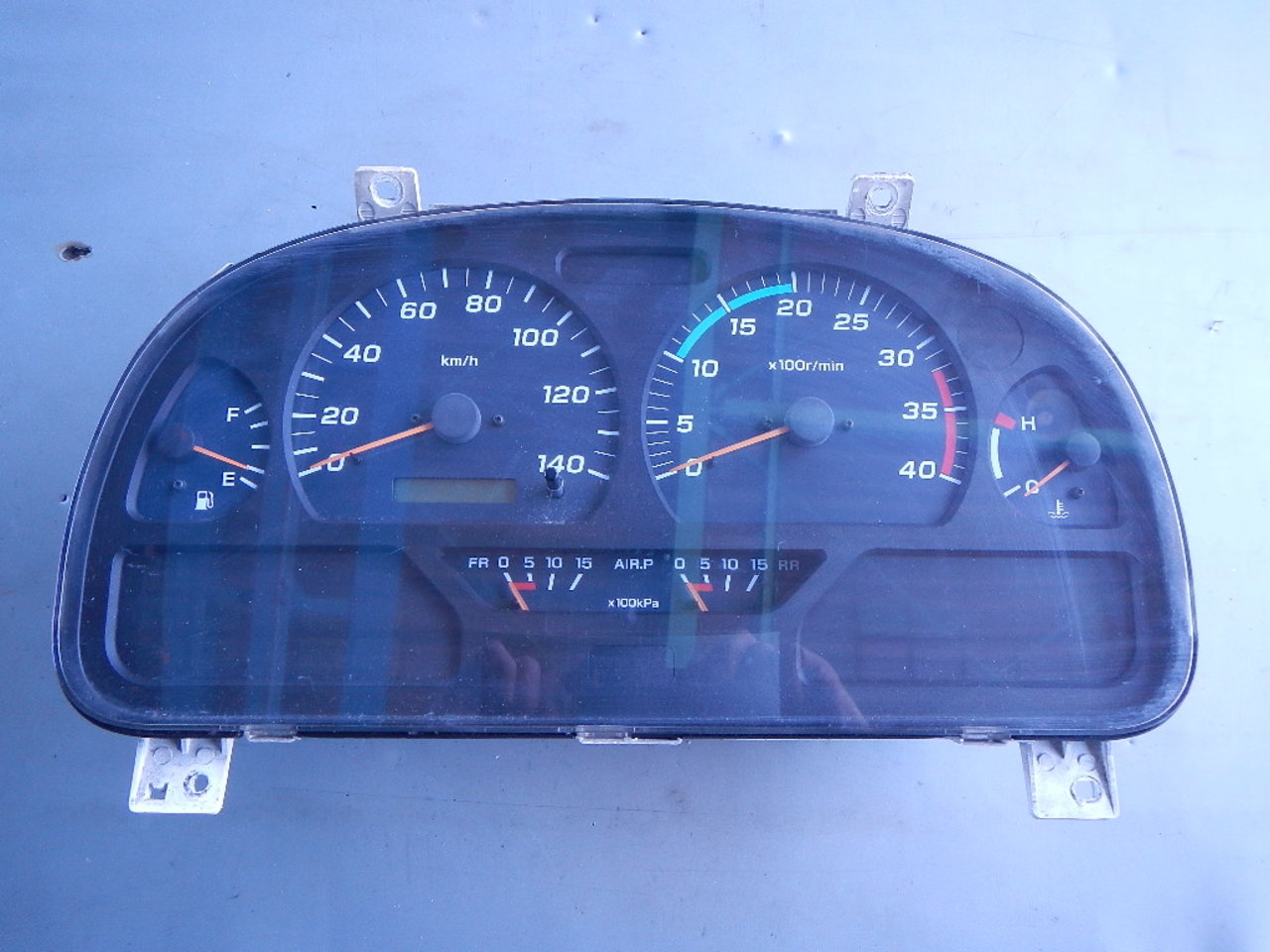 中古 日産UD スピードメーター H14年【ストックNo.6-13356