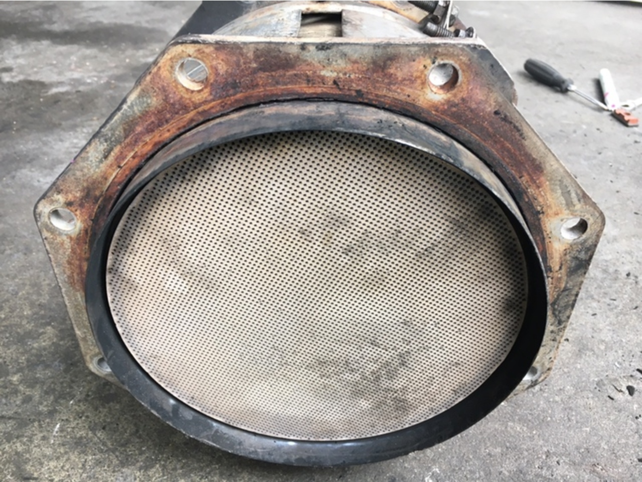 中古 いすゞ マフラー (DPF/DPD/DPR) H21年【ストックNo.8-32666 中古 いすゞ マフラー (DPF/DPD/DPR) H21年【ストックNo.8-32666