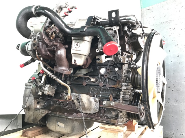 いすゞ エンジン H18年 ADG-FRR90K3S