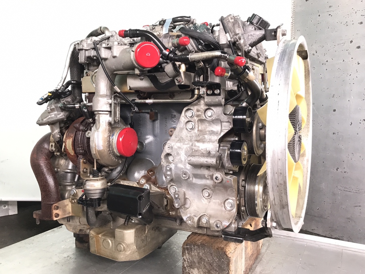 三菱 2サイクルエンジン TB20 中古 エンジンのみ｜刈払機