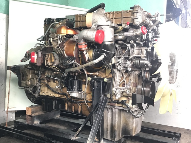 三菱ふそう エンジン H23年 LDG-FV50VJR