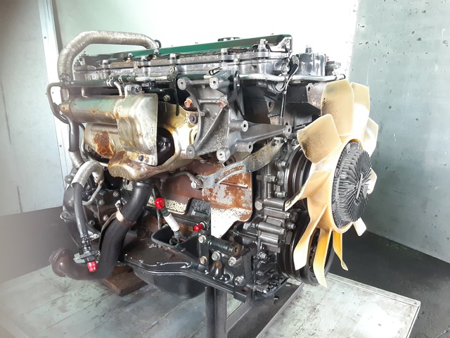 いすゞ エンジン H15年 KR-NKS81E