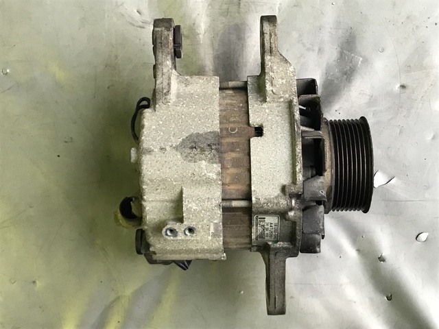 中古 いすゞ オルタネーター (ダイナモ/ジェネレーター) H16年