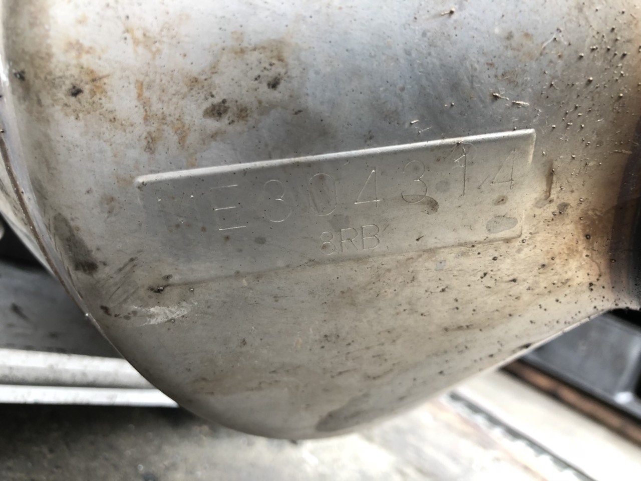 触媒 三菱フソー　fuso ジャンク Yahoo!オークション -「触媒」(マフラー) (外装)の落札相場・落札価格