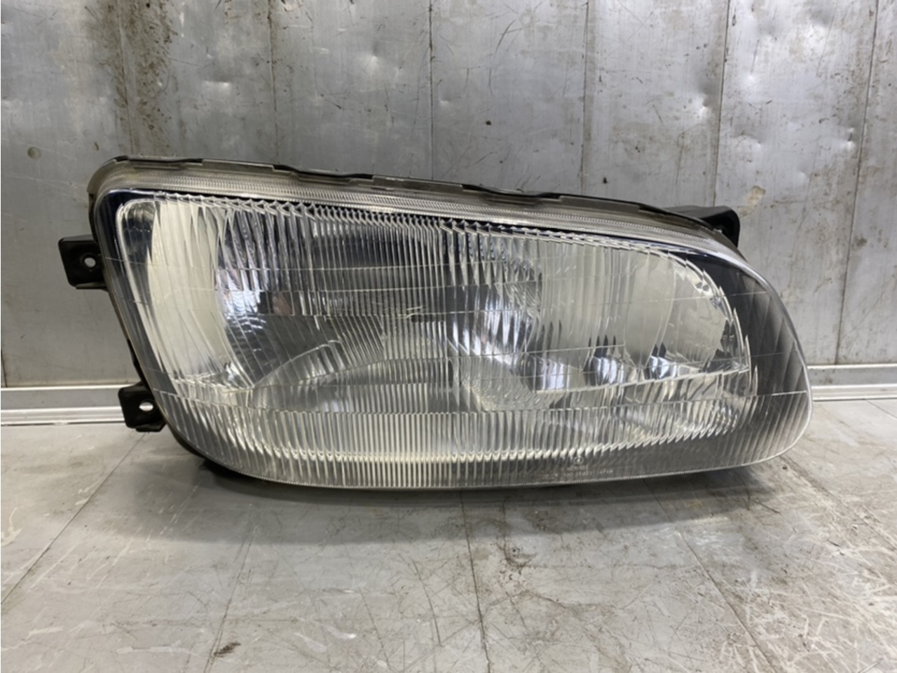 中古 日野 ヘッドライト右 H19年【ストックNo.6-36717】 | 中古