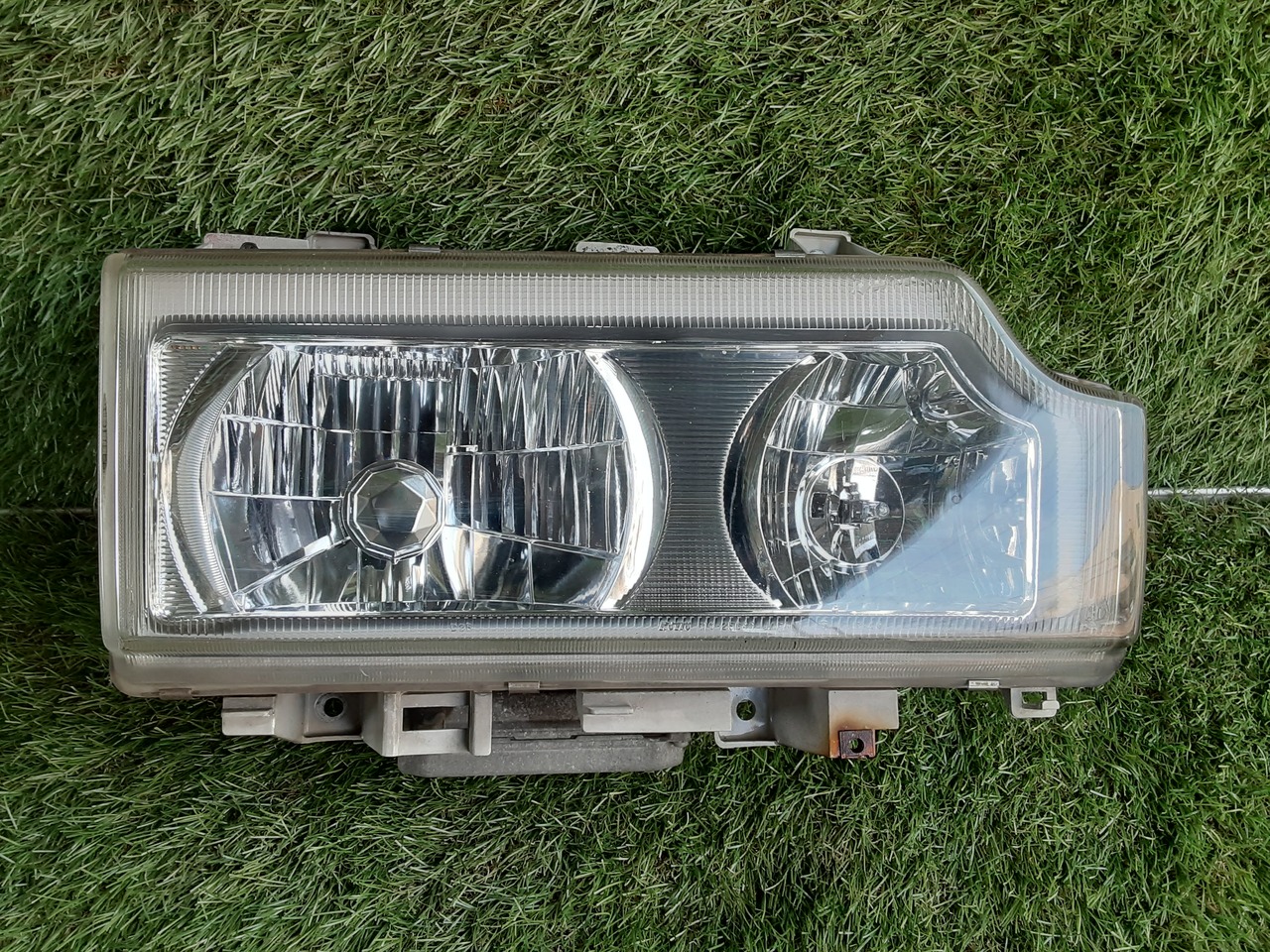 中古 日産UD ヘッドライト右 H17年【ストックNo.6-38493】 | 中古