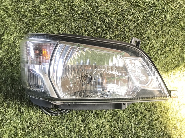 中古 日野 ヘッドライト右 H29年【ストックNo.6-43539】 | 中古