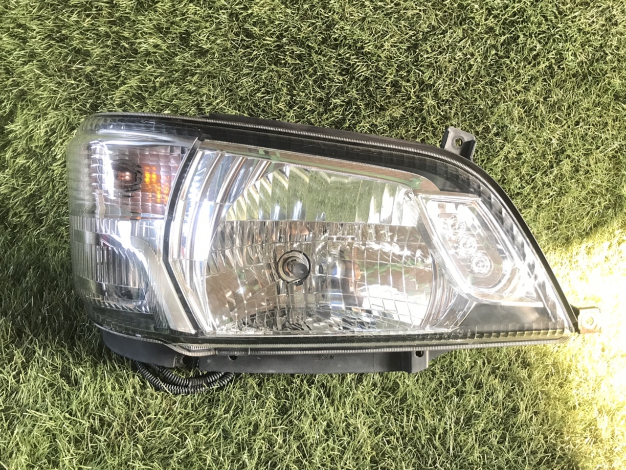 中古 日野 ヘッドライト右 H29年【ストックNo.6-43539】 | 中古