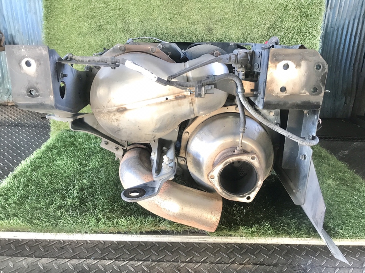 中古 日野 マフラー (DPF/DPD/DPR) H23年【ストックNo.8-44701