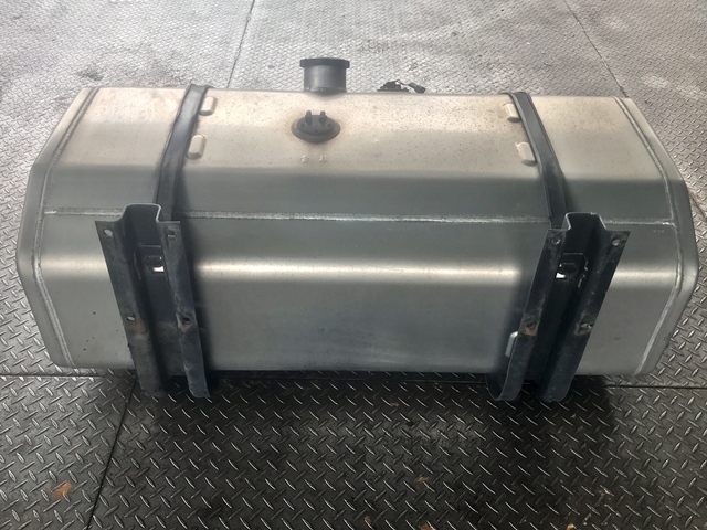 中古 いすゞ 燃料タンク (フューエルタンク) H30年【ストックNo.7 