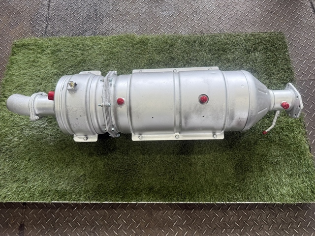 日野 外装品 H22年 BDG-XZU508Y