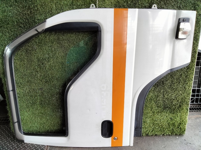 日野 外装品 H22年 BDG-XZU508Y