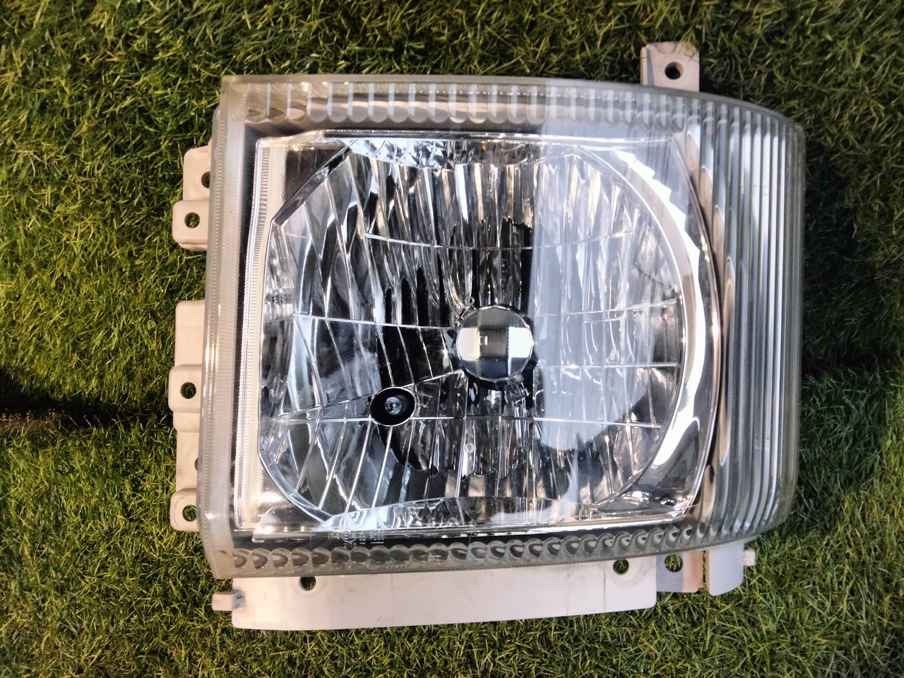 日産UD 電装品 H26年 TKG-BLR85N