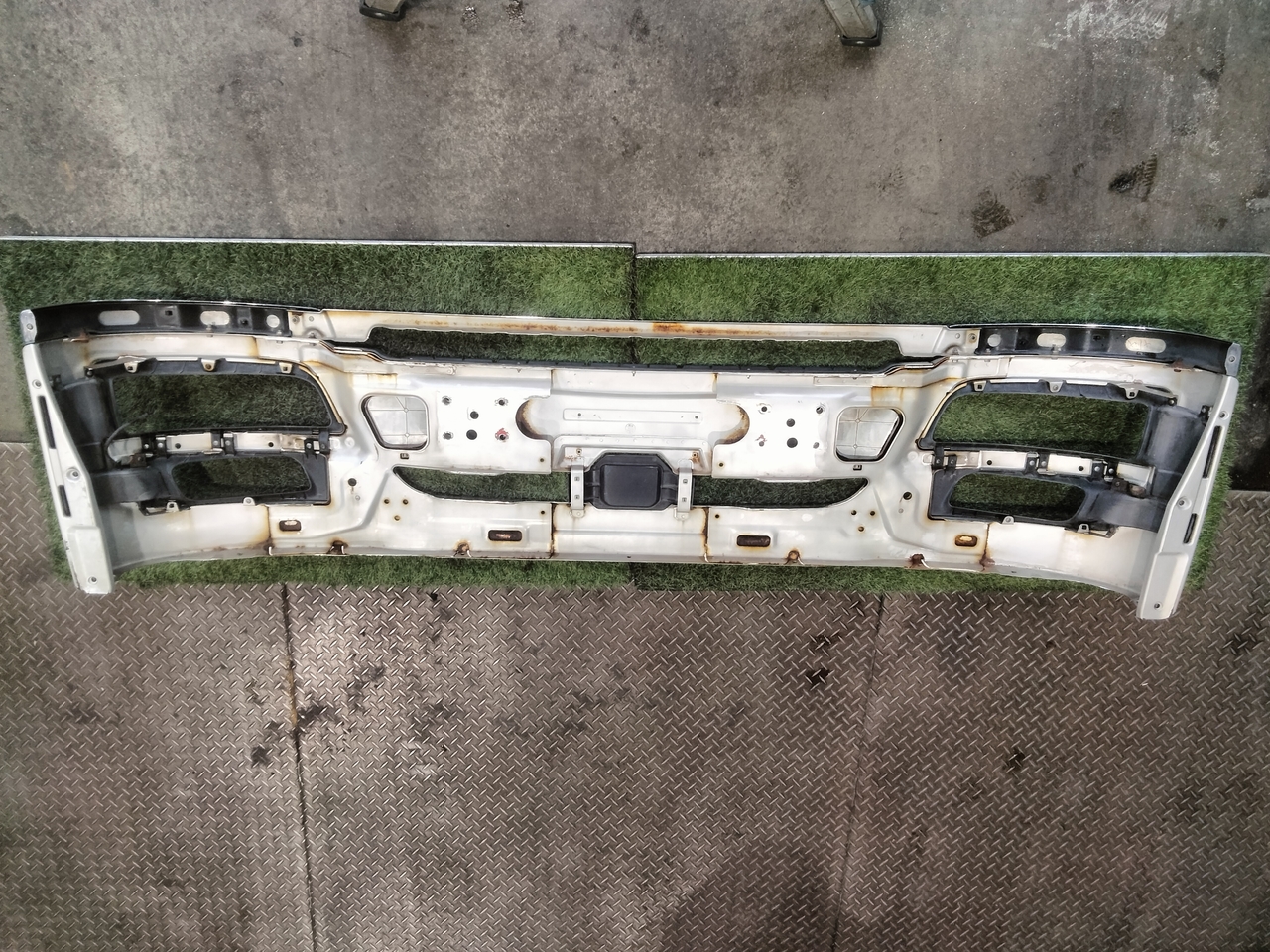 三菱ふそう 外装品 H25年 QKG-FS54VZ