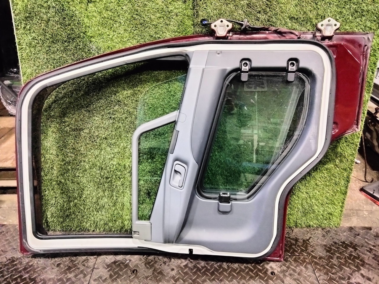 三菱ふそう 外装品 H26年 TKG-FK61F