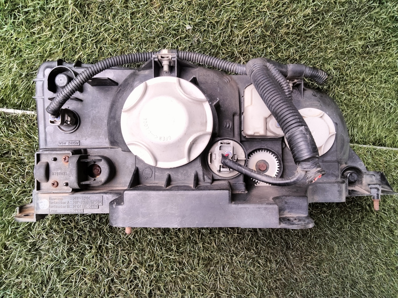 三菱ふそう 電装品 H26年 TKG-FK61F