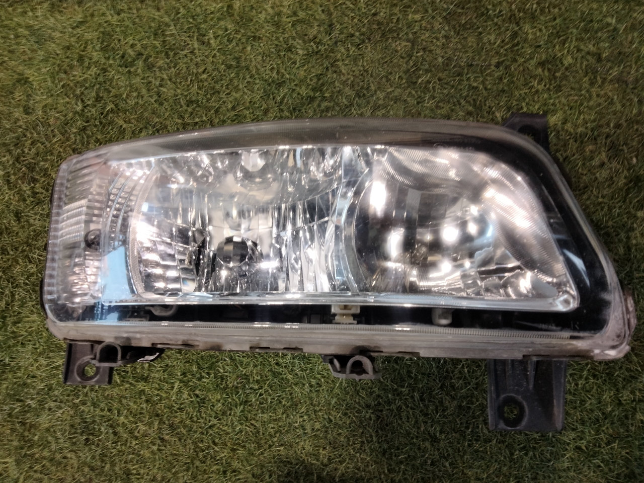 中古 三菱ふそう ヘッドライト右 H26年【ストックNo.6-53783】 | 中古