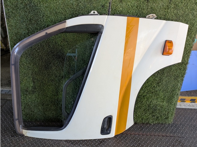 日野 外装品 H22年 BDG-XZU508Y