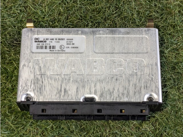 日野 外装品 H22年 BDG-XZU508Y