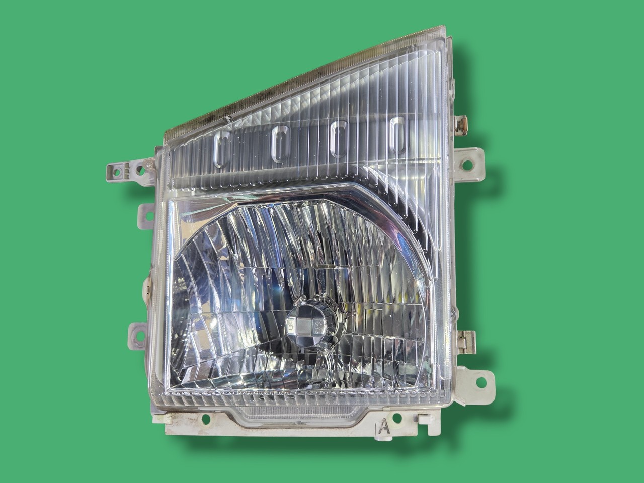 中古 いすゞ ヘッドライト左 H22年【ストックNo.6-57422】 | 中古