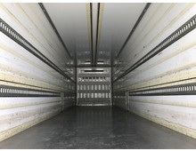 中古 三菱ふそう 冷蔵冷凍ウイング 大型 H26年 QKG-FS54VZ 室内写真