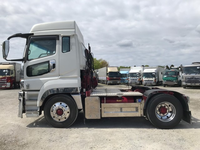 K*7様 モデルワン 1/64 三菱ふそう ザ・グレート トレーラーヘッド MODEL 1(モデルワン) 1/64 (ダイキャスト製) 三菱ふそう ザ