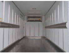 中古 三菱ふそう 冷蔵冷凍バン ２トン(小型) H29年 TPG-FBA50 室内写真