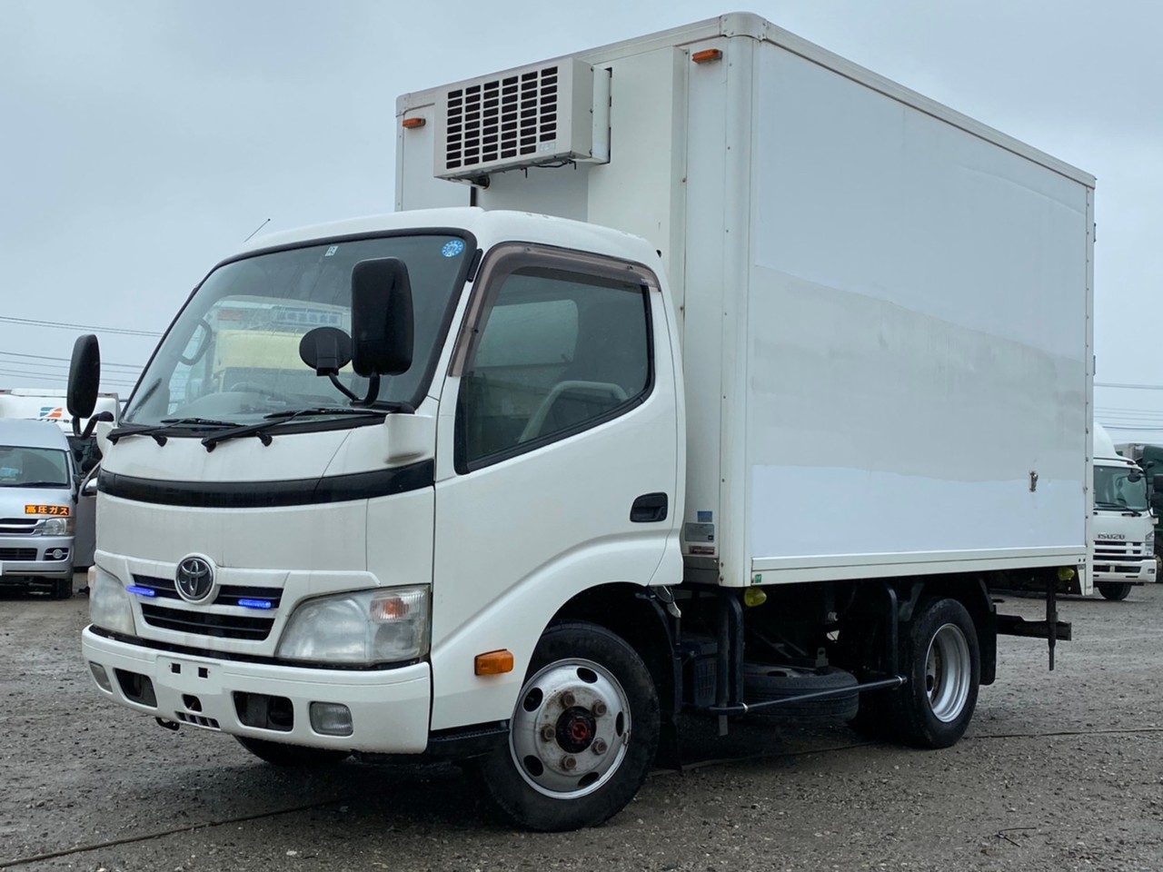 中古 トヨタ 冷凍冷蔵バン ２トン H22年 g Xzu568 ストックno 3 599 安さ世界一に挑戦 中古トラックのワンプラストア