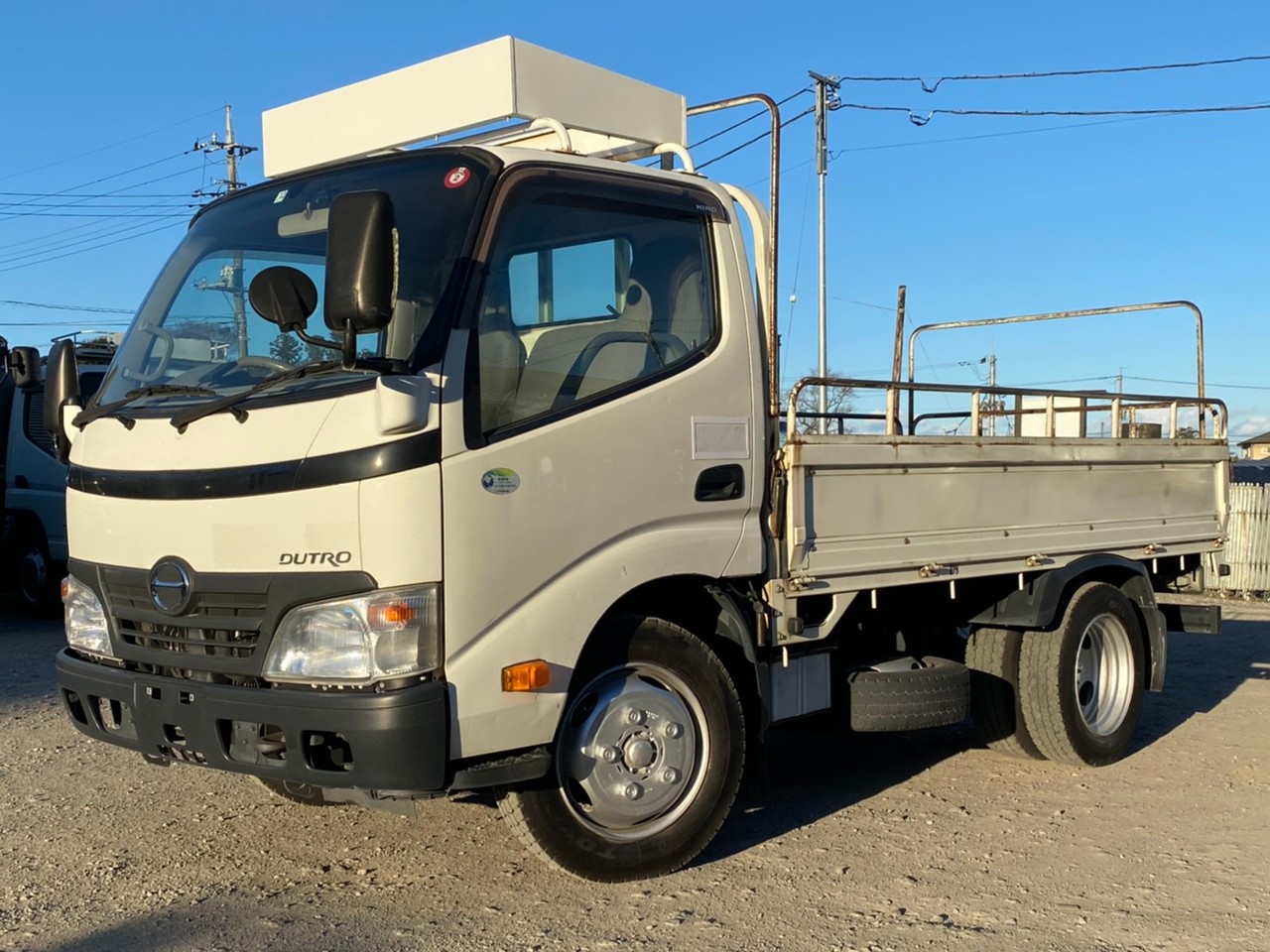 中古 日野 平ボディー車 ２トン H22年 Bkg Xzu304m ストックno 5 安さ世界一に挑戦 中古トラックのワンプラストア