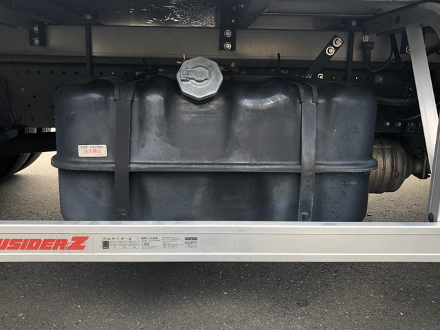 中古 いすゞ 冷凍冷蔵バン 2トン(小型) H30年 TPG-NPR85ANの部品