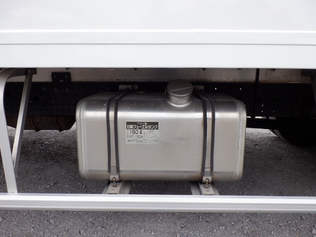中古 【198万円】いすゞ 冷凍バン 4トン(中型) H26年 TKG-FRR90S1改の外装