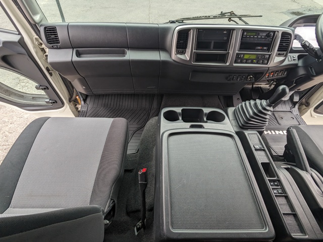 トラック内装一式 中古 日野 ウイング 4トン(中型) H28年【ストックNo.1-72970