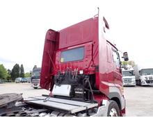 中古 日野 トラクター 大型 R3年 2PG-SH1EDGG 室内写真