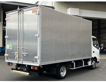 中古 日野 バン ２トン(小型) R1年 TKG-XZU710M リア写真