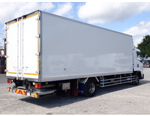 中古 いすゞ 冷蔵冷凍バン 増トン H30年 2RG-FSR90T2 リア写真