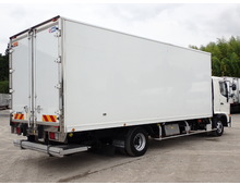 中古 日野 冷蔵冷凍バン ４トン(中型) R3年 2KG-FD2ABG リア写真