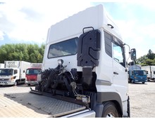 中古 日産UD トレーラーヘッド (トラクターヘッド) 大型 H31年 2PG-GK5AAB 室内写真