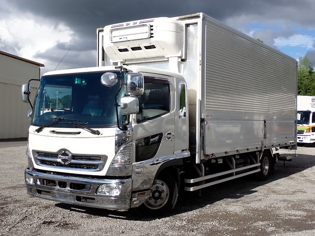 中古 日野 冷凍ウイング 4トン(中型) H28年【ストックNo.13-75726