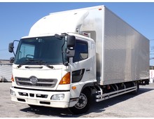  【希少！オバケバン】 H26年/レンジャー アルミバン L8700ワイド幅 リアエアサス 内高270cm アルミホイール 240馬力 6MT 積載2.25ｔ