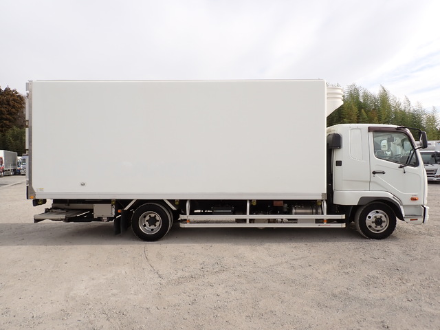 中古 三菱ふそう 冷凍バン 4トン(中型) H27年【ストックNo.3-77915