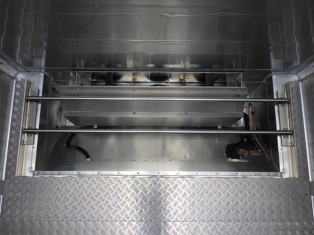 中古 日野 冷凍バン 大型 H30年 2DG-FW1AHGの内装