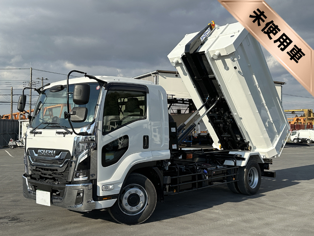 【未使用車】 R7年 現行型フォワード 増トン（積載8ｔ） 新明和製アームロール ツインホイスト コンテナ付き 6速マニュアル