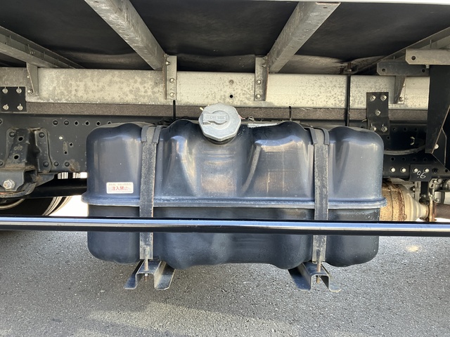 中古 【451万円】いすゞ バン 2トン(小型) H30年 TPG-NPR85ANの外装