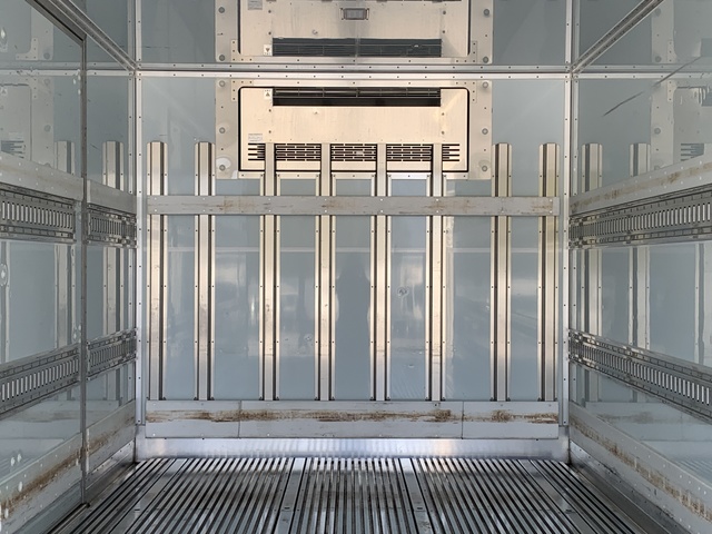 中古 日野 冷凍バン 4トン(中型) R4年 2KG-FD2ABGの内装