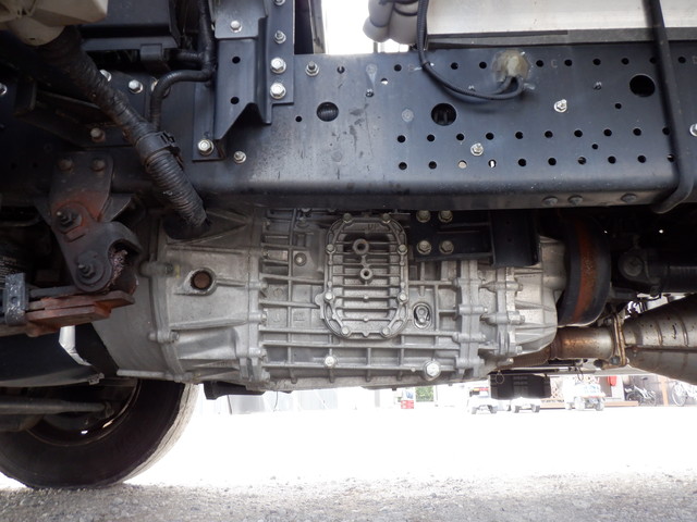 中古 いすゞ 冷凍バン 4トン(中型) H29年 TKG-FRR90S2の部品