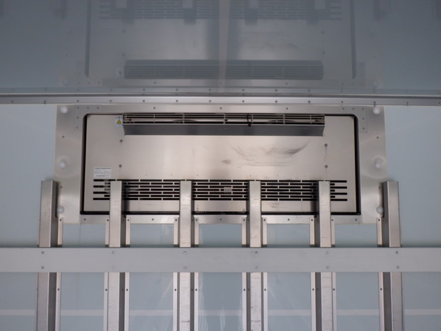 中古 日野 冷凍バン 4トン(中型) R3年 2KG-FC2ABAの内装
