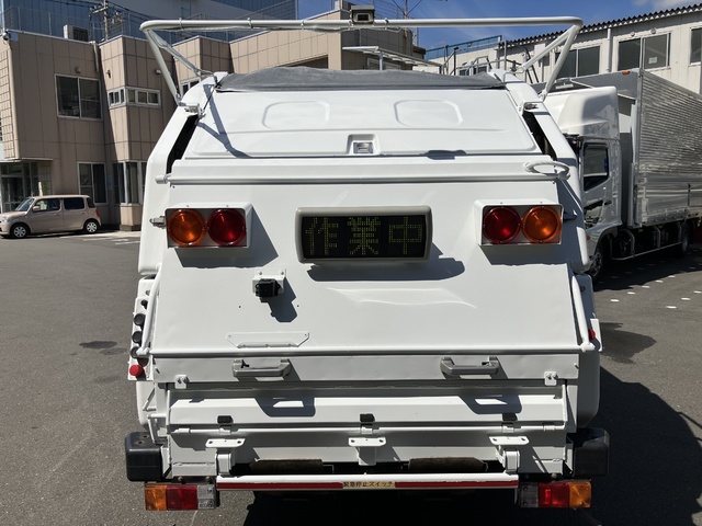 中古 【550万円】いすゞ パッカー車（塵芥車・ゴミ収集車） 2トン(小型) H28年 TPG-NMR85ANの外装