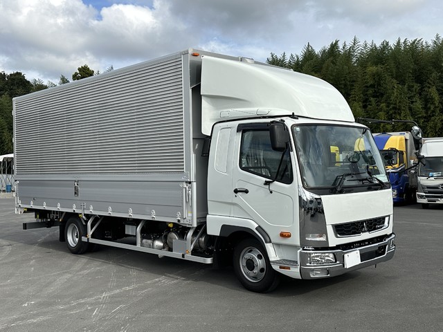 中古 【1078万円】三菱ふそう ウイング 4トン(中型) R7年 2KG-FK65Fの外装