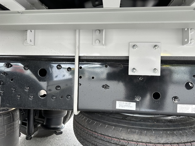 中古 【1078万円】三菱ふそう ウイング 4トン(中型) R7年 2KG-FK65Fの部品