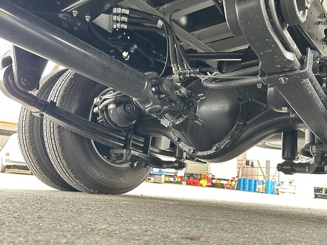 中古 【1078万円】三菱ふそう ウイング 4トン(中型) R7年 2KG-FK65Fの部品